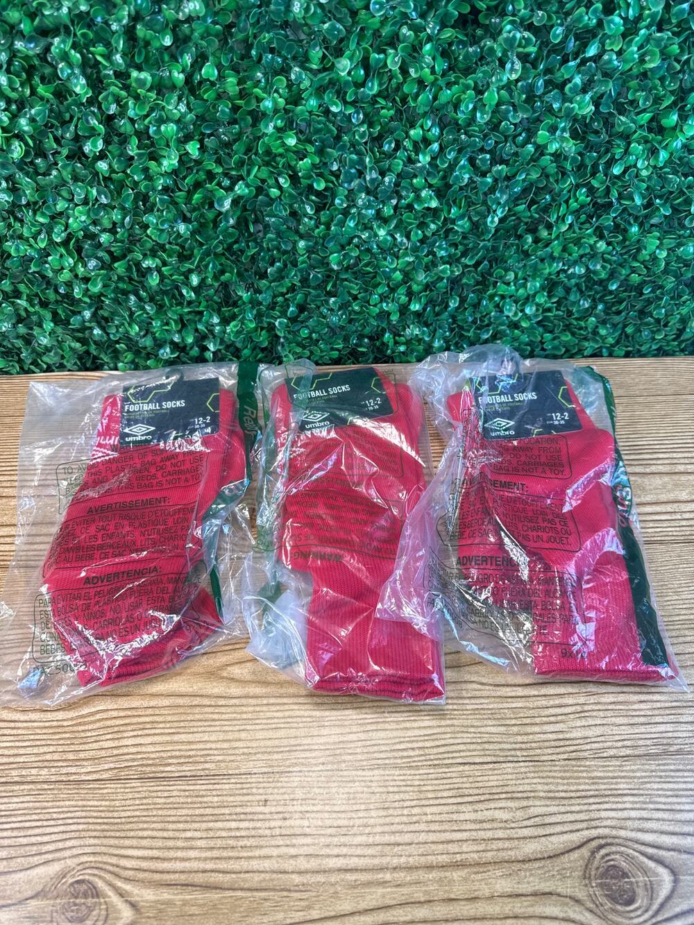 New Bundle  3 Red  Umbro Football Socks  Umbro Soccer Youth Club Socks Size 2.5
